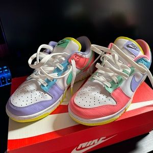 Nike Dunk Low SE Easter Candy Women's Size 8